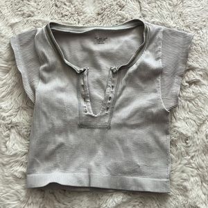 go for gold urban white top! 🤍